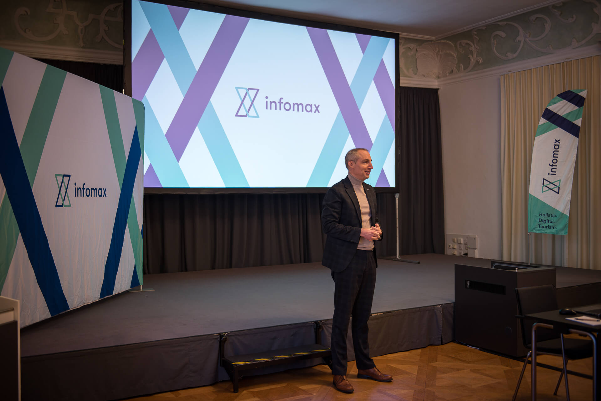  + &copy; Lena Grothe